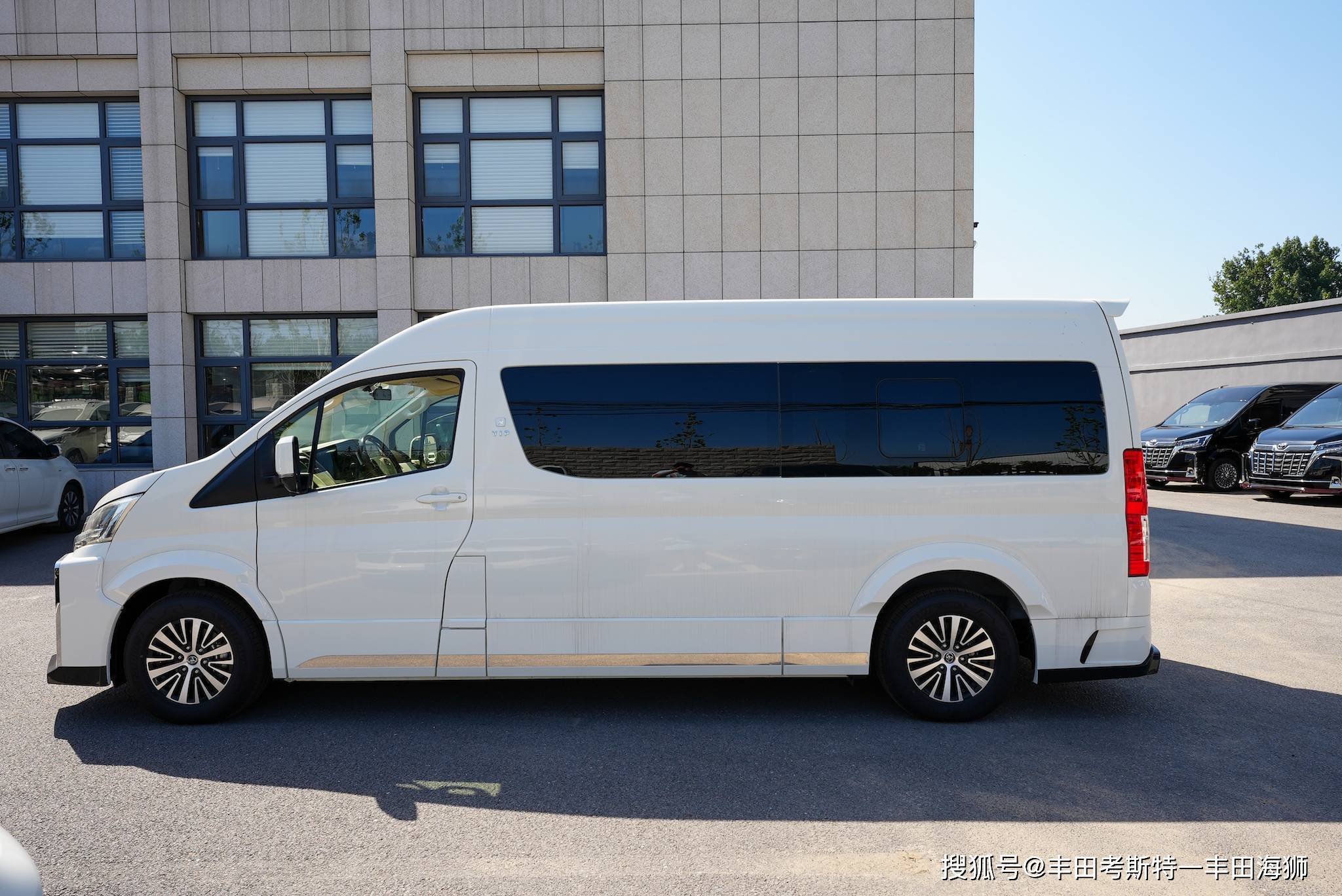 丰田海狮8座商务车价格 新款丰田海狮参数配置_搜狐汽车_搜狐网