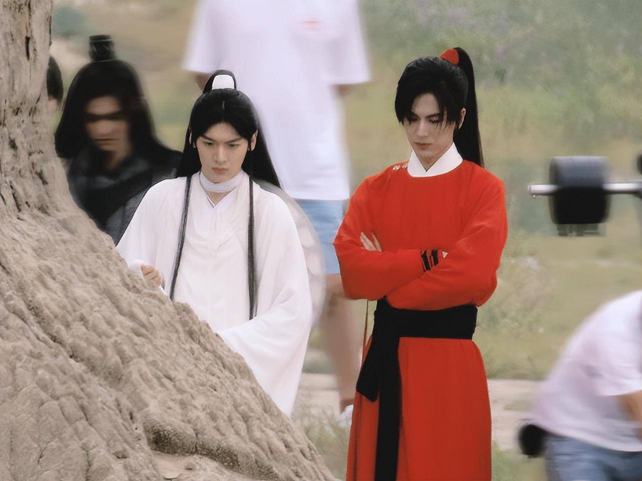 《皓衣行》完整大婚路透曝光,网友:这是能播的吗?_罗云_陈飞宇_片段