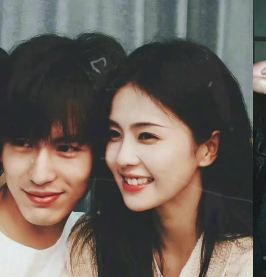 白鹿张凌赫恋情曝光,白鹿对着张凌赫家门铃比心,张凌赫严重掉粉_白鹿