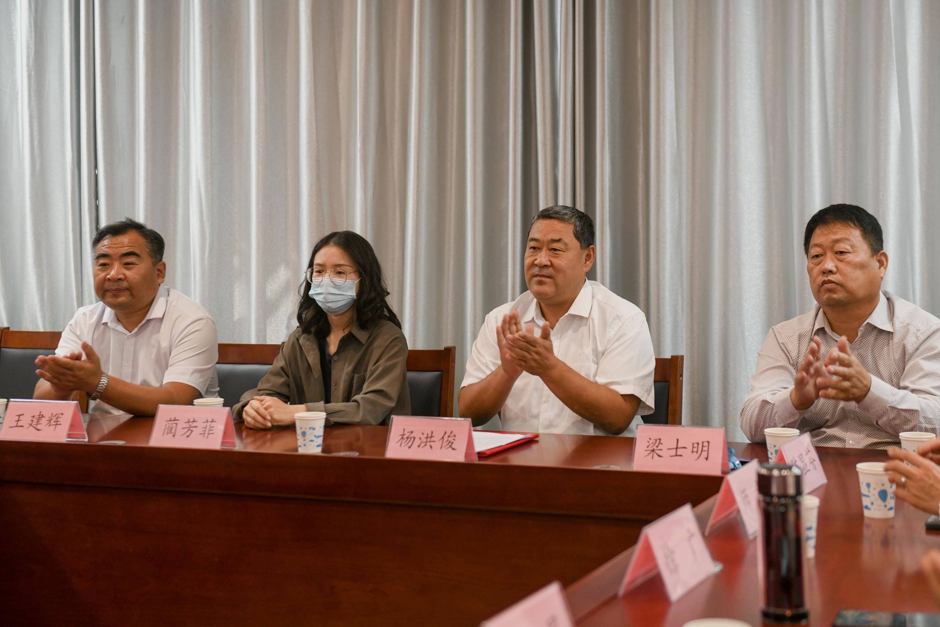 刘宝珍传郭孟申,郭孟申传牛汉文,韩锡铜是董海川八卦掌第五代传人