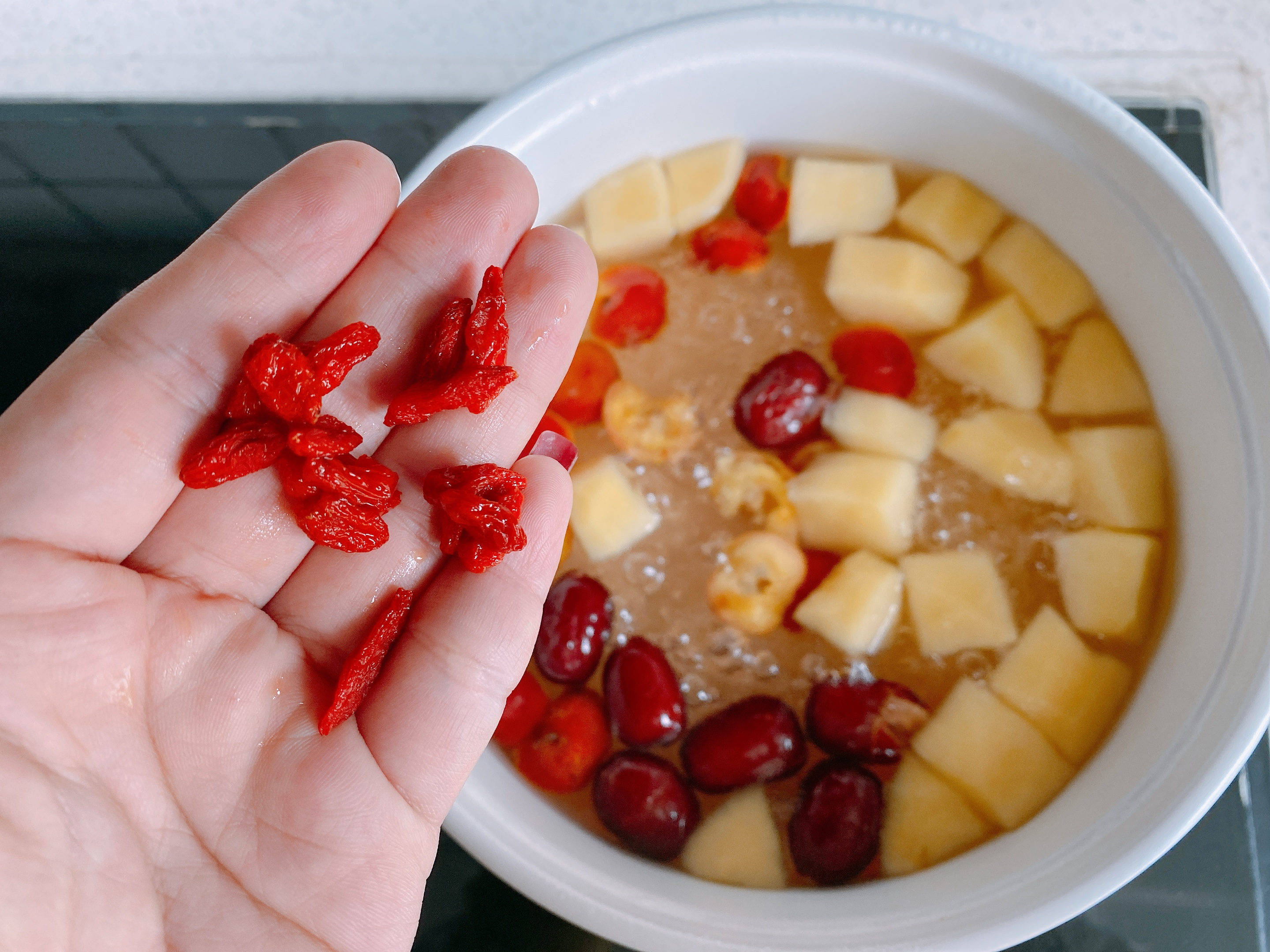 孩子積食不愛吃飯,試試這道水果湯,營養健康,促進消化胃口好_山楂