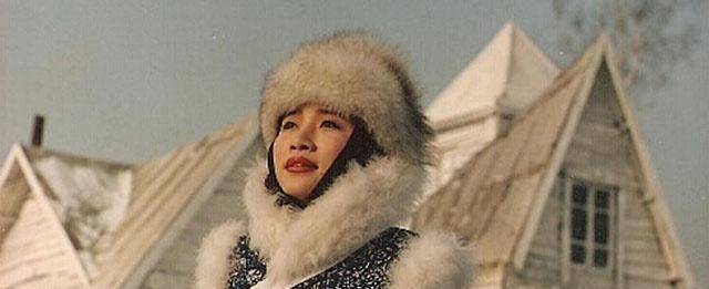 《青藏高原》原唱李娜，事业巅峰期皈依佛门，母亲听后抱头痛哭
