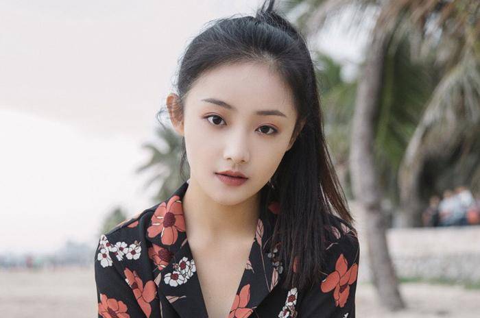 关晓彤沈月吴佳怡_许佳琪_桥本环_超越