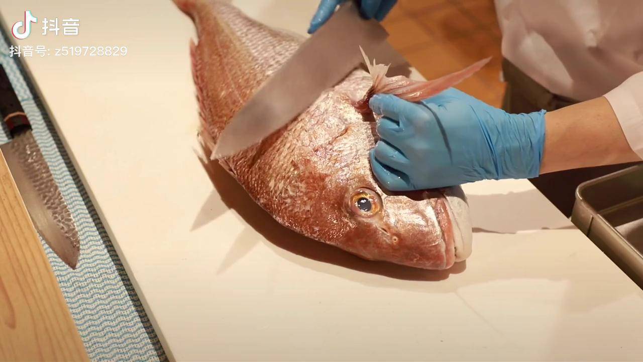 日料不是只有寿司和刺身,看看算是日本的家常菜吧-日式煮鲷鱼头海鲜