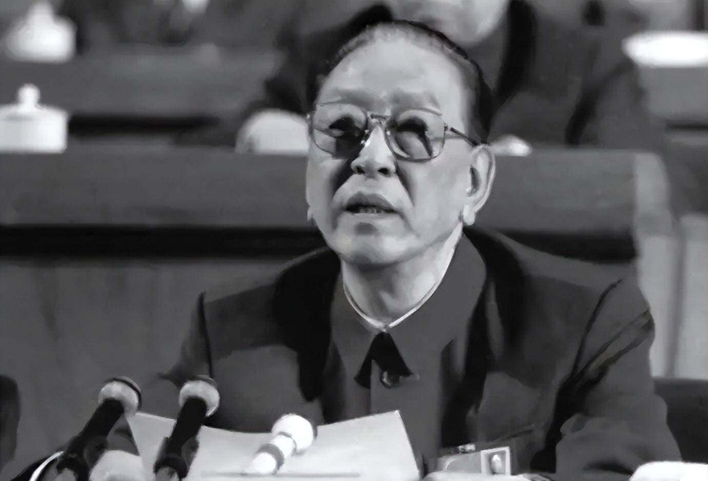 1963年，耿飚坚持将中国飞地坎巨提划归巴方，中央考虑后：批准
