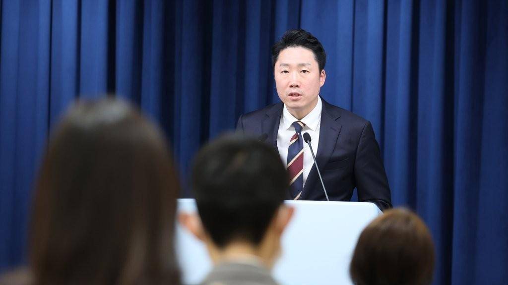 韩国总统府回应“尹锡悦脏话争议”：虚假外交新闻危及国安