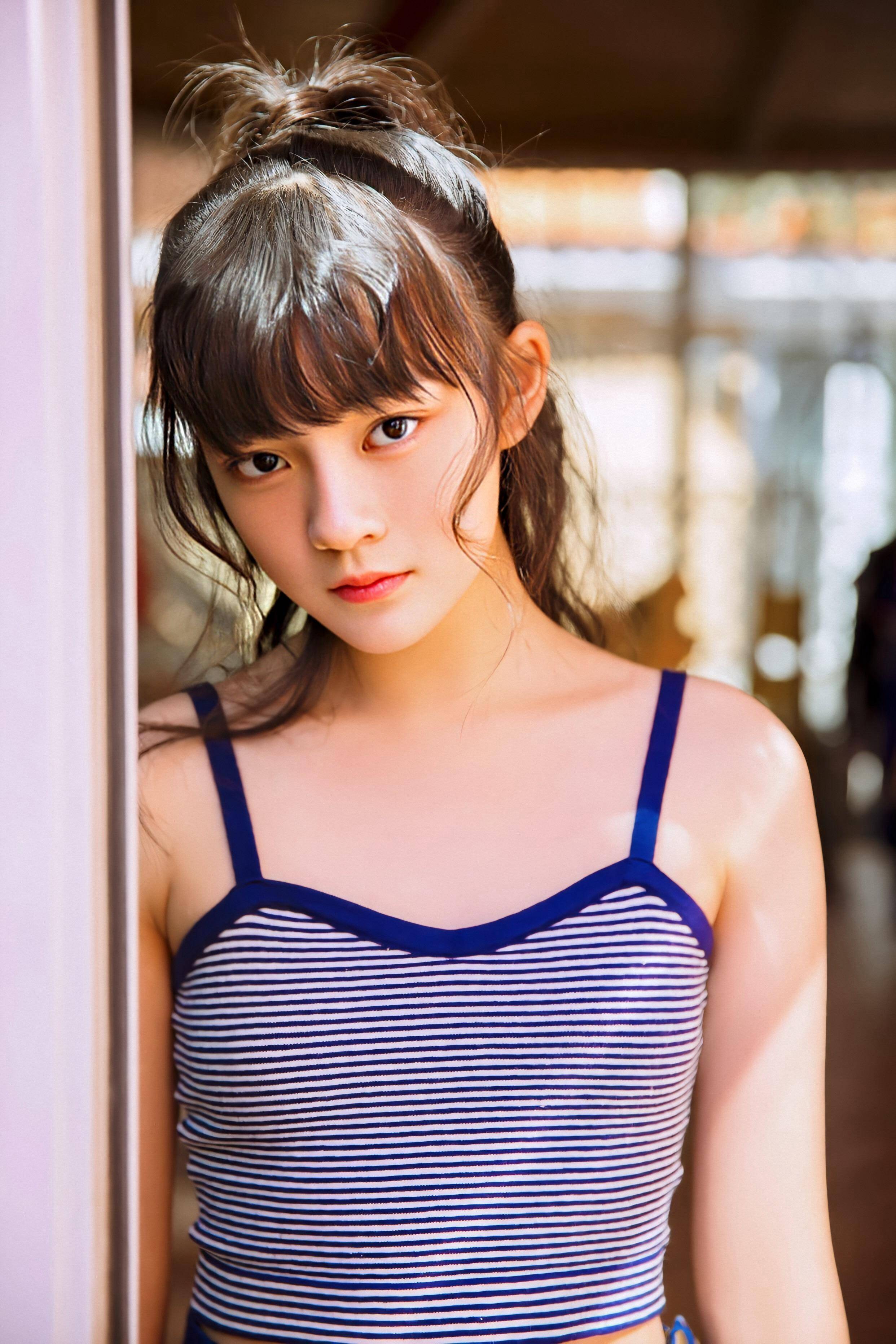 张子枫《我的姐姐》破5亿,00后小花谁是下一个影后?_角色_演技_电影