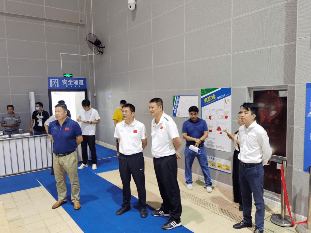 自治区体育局巡视员韦建勋带队到崇左市开展2022年全民健身设施建设补