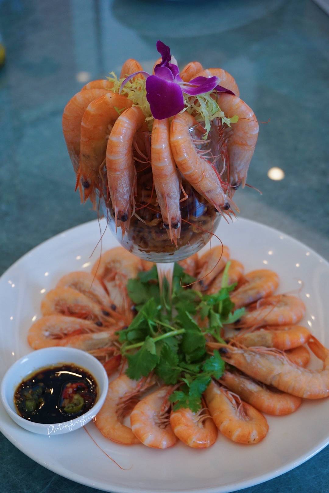 厦门滨海旅游浪漫线出圈了,12人在味友豪丽吃了4000元海鲜,过瘾_沙滩