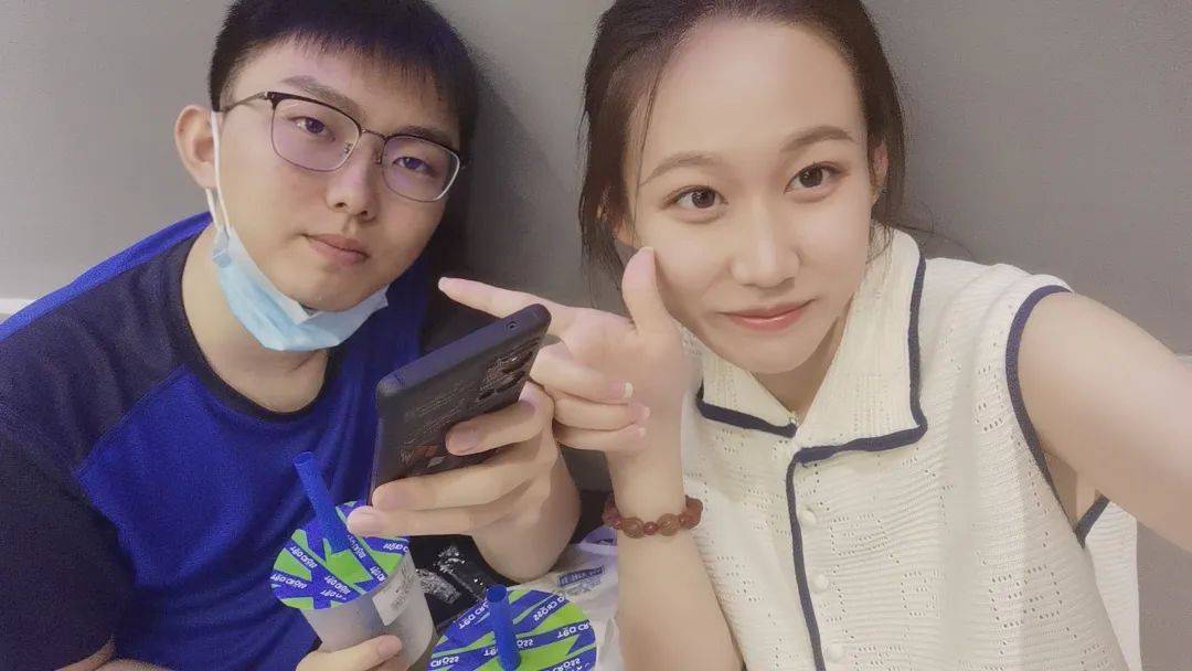 刚刚揭晓,过半得主是00后→_数学_张盛桐_史润涵