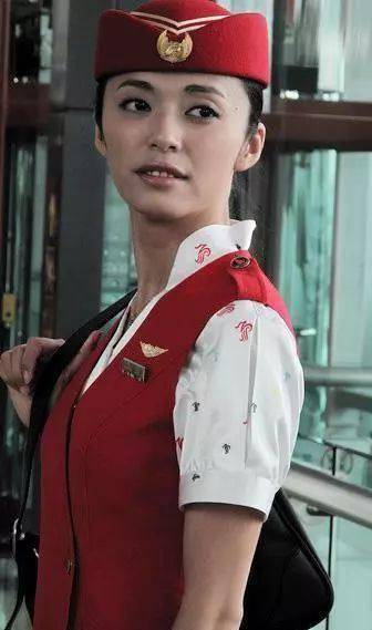 姚晨曾经出演过电视剧《和空姐在一起的日子》,在里面姚晨饰演了空姐