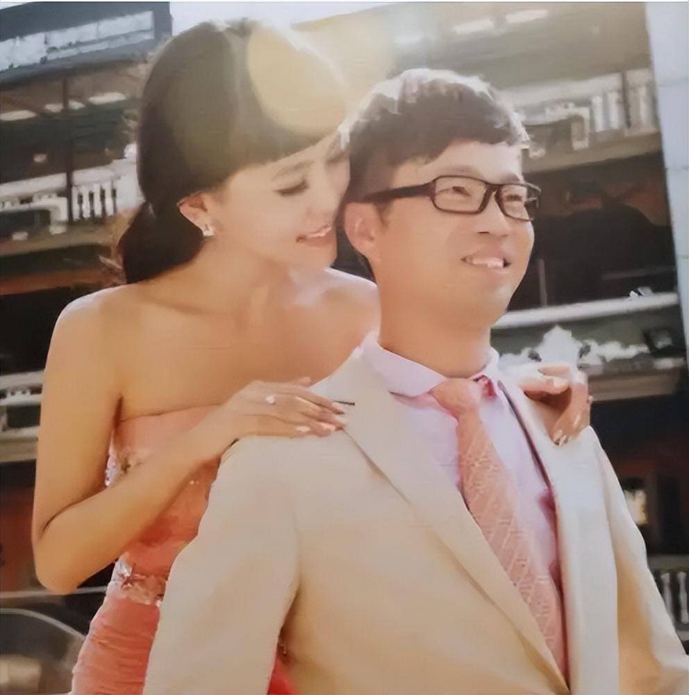 "双面人"王迅:成名抛弃糟糠发妻,"老实人"不老实_魏臻_王依梓_微博