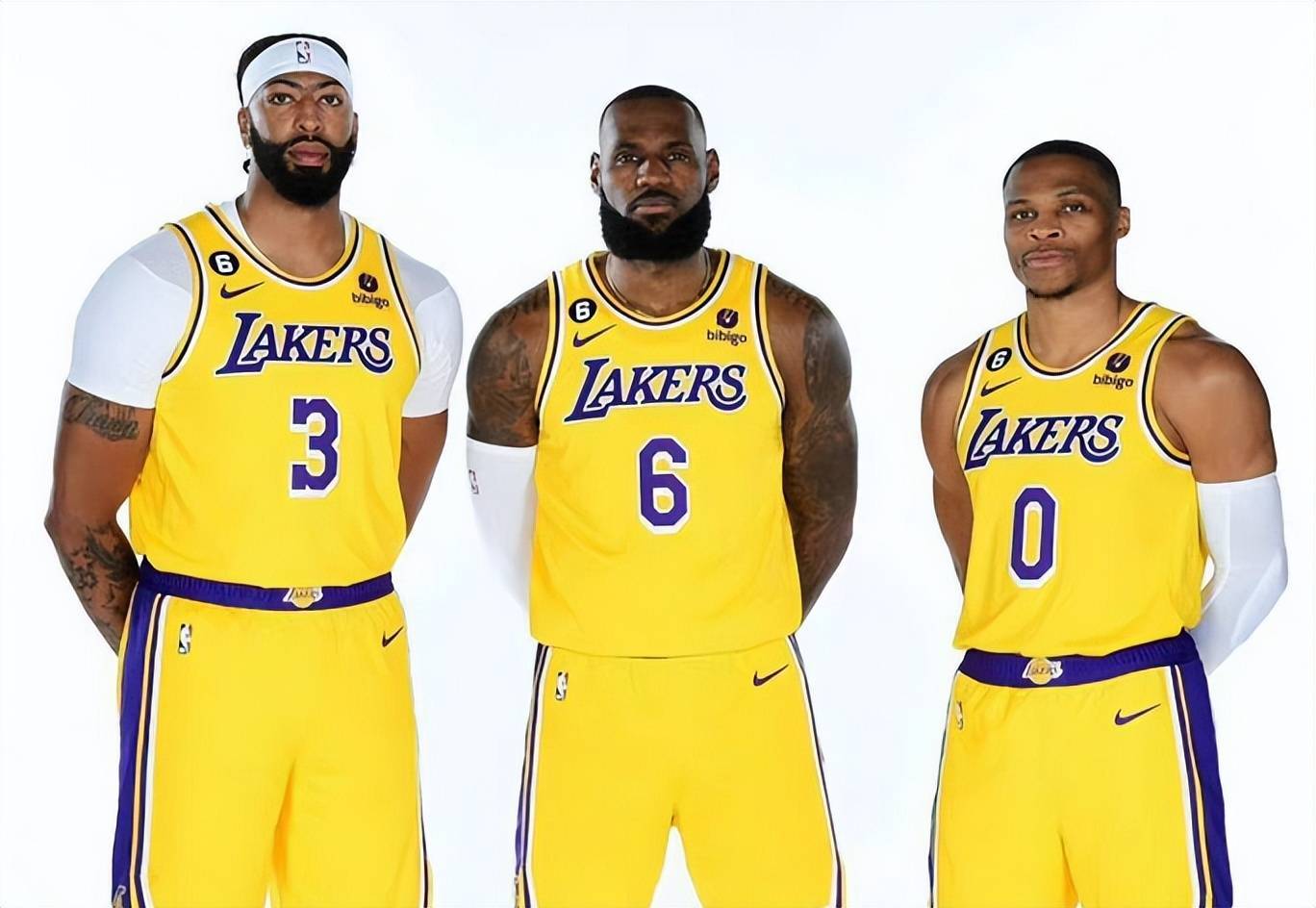 老詹冲击历史得分王,浓眉表态,威少没有退路_洛杉矶湖人队_赛季_问题