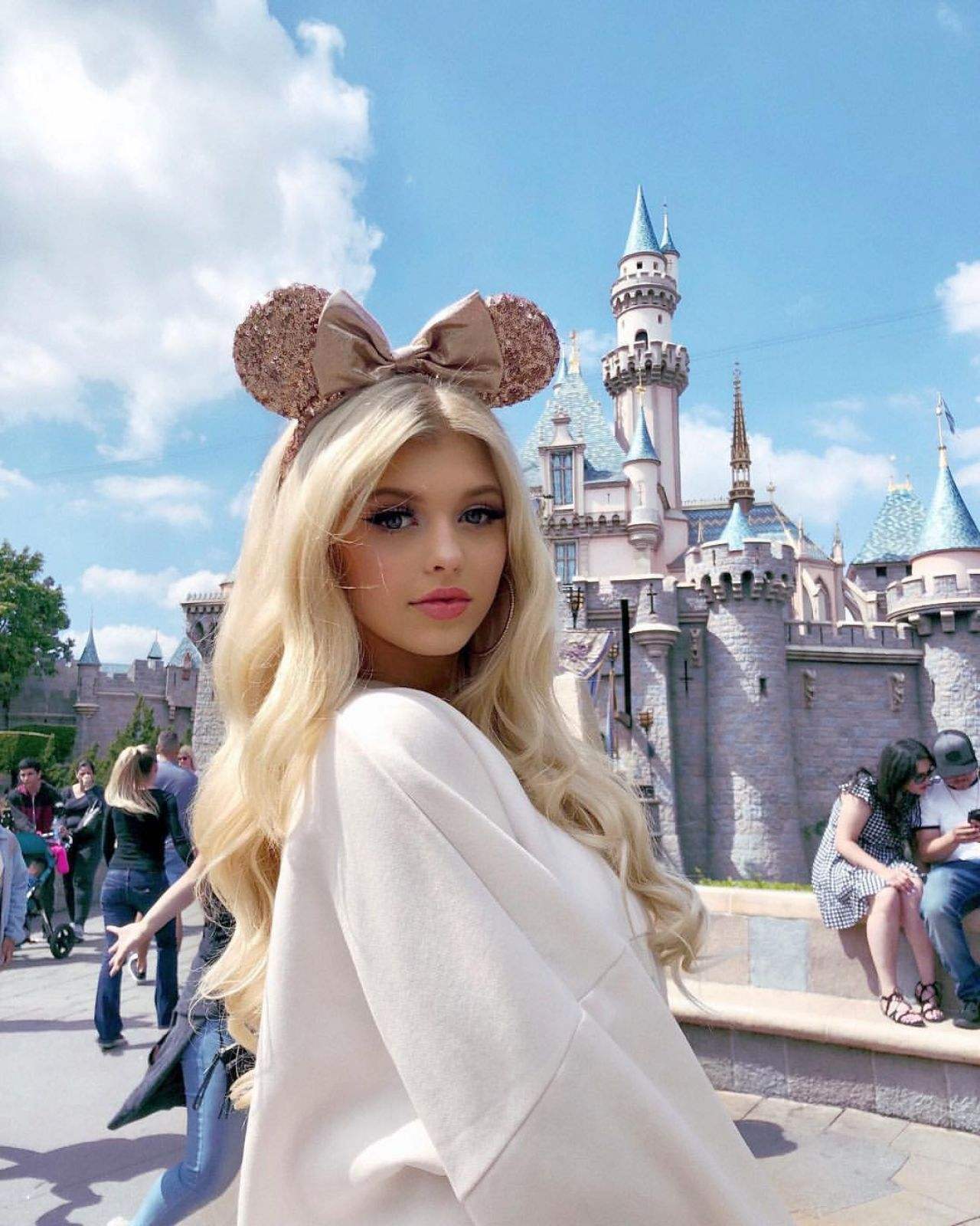 现实芭比颜甜到发腻,人气不输卡戴珊未来可期_loren_gray_tiktok