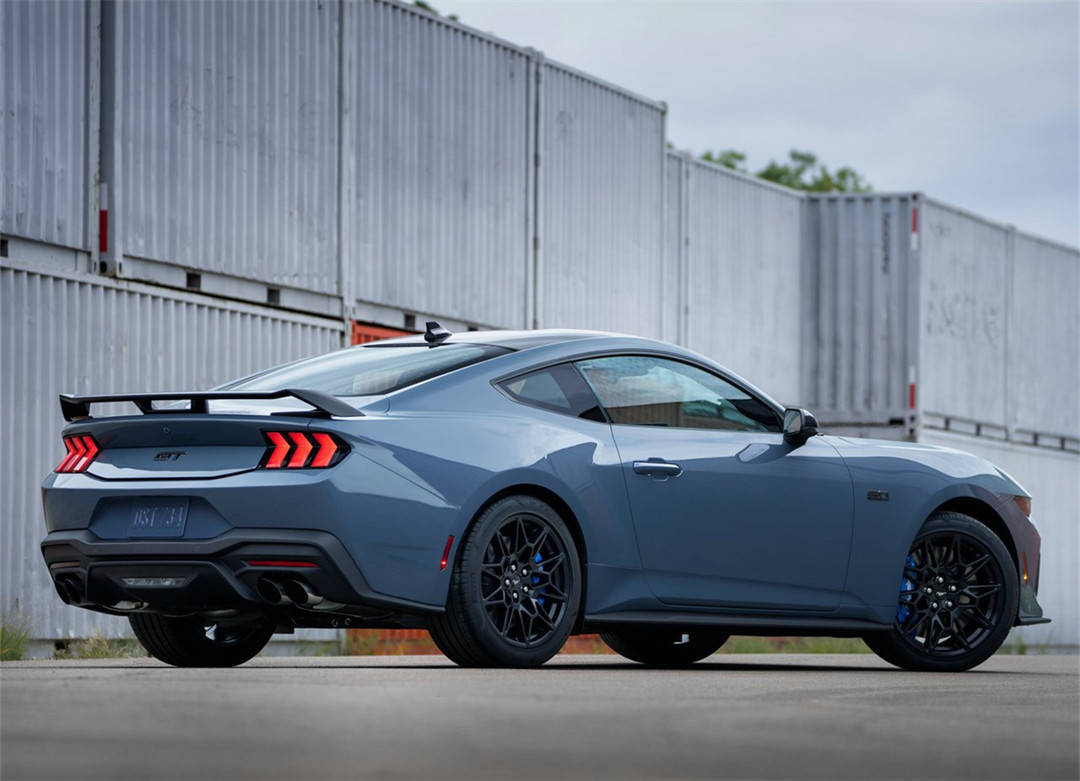 美式肌肉车最后的绝唱!搭载5.0l v8动力 采用电子机械手刹?