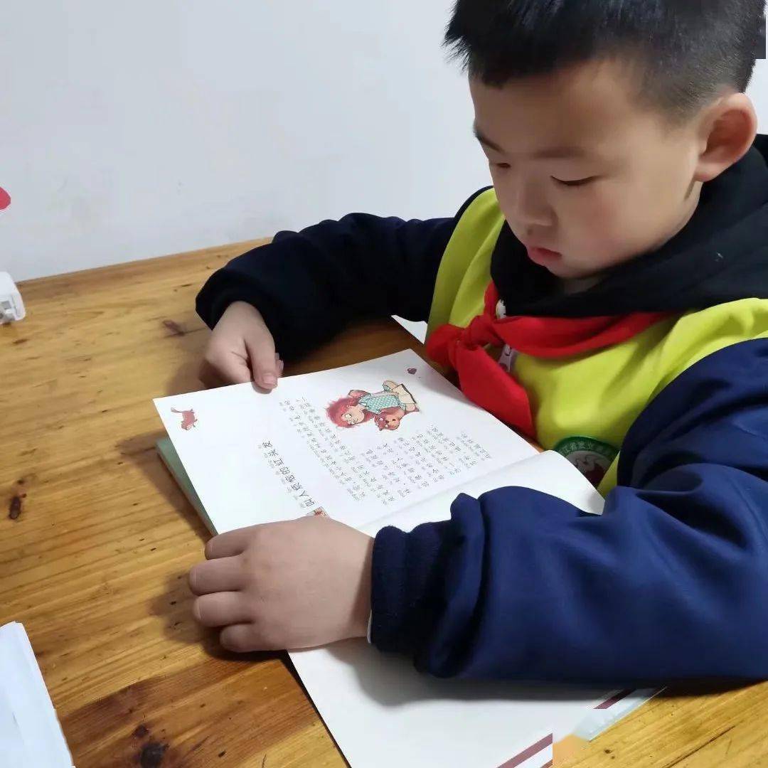 小學班主任寄語_三6追夢中隊閱讀分享會_實驗小學班班有讀活動