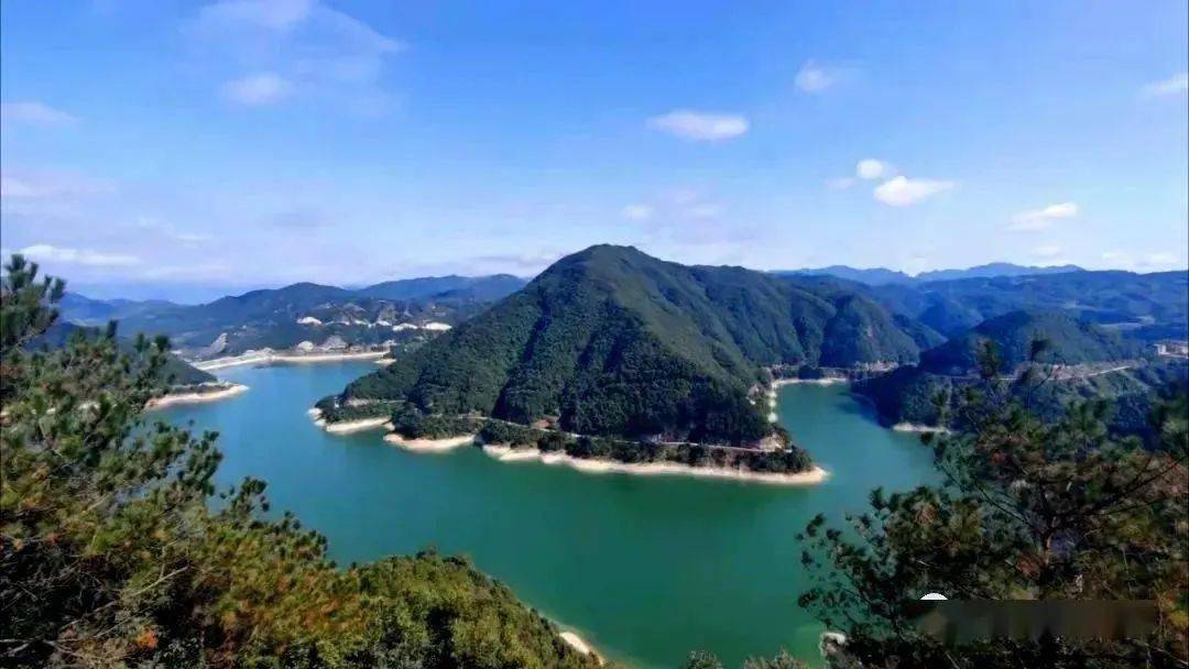 朗诵吧|《金钟湖之歌》作者:赵鲜明,朗诵:焰锾【1741期】_福建省_平台