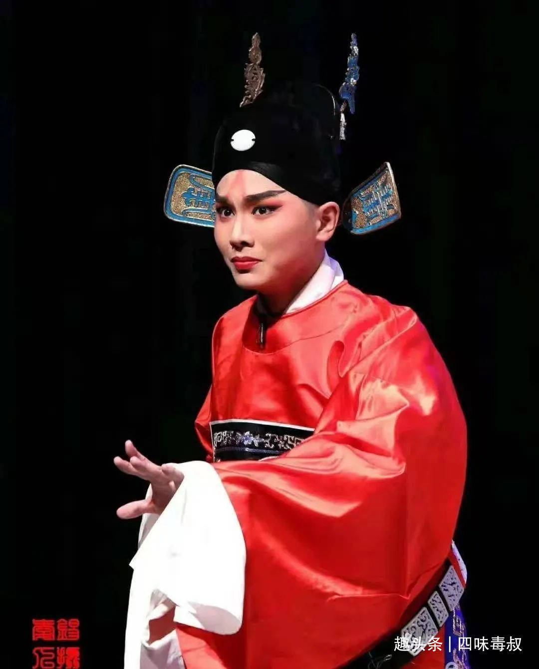 锡剧新势力来袭,00后"后浪"在传承中绽放青春_缪宇哲_因为_谭飞