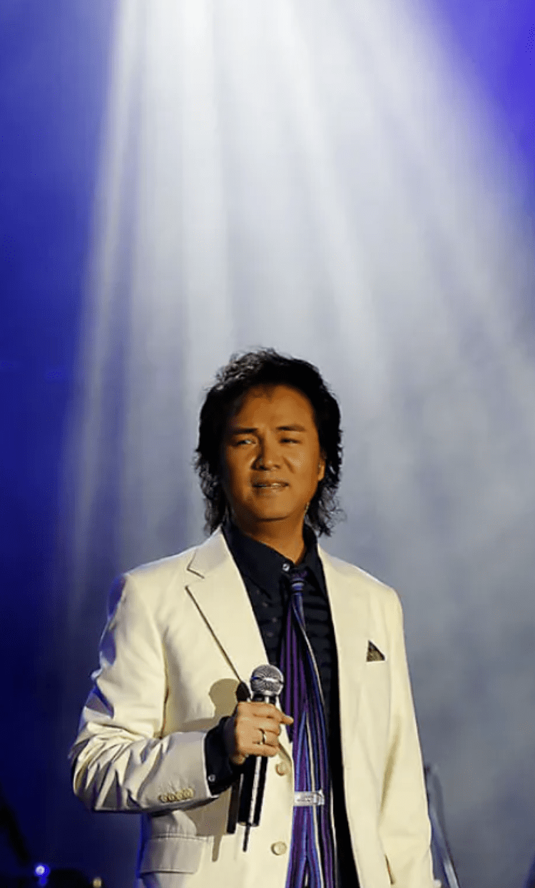 和《其实你不懂我的心》一样,这首歌依然不是童安格首唱,首唱者其实是