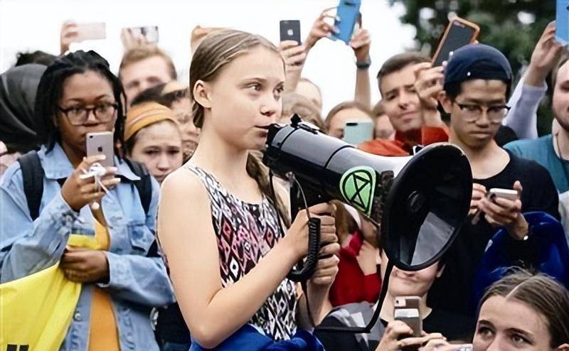 "环保少女"通贝里:斥责中国筷子浪费资源,后来怎么样了?