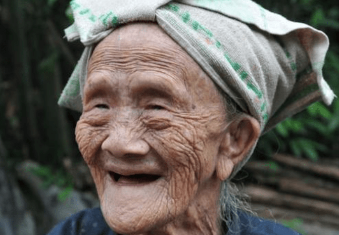 两千名百岁老人长寿秘诀:活得长不长,4个共性很重要_调查_问题_寿命