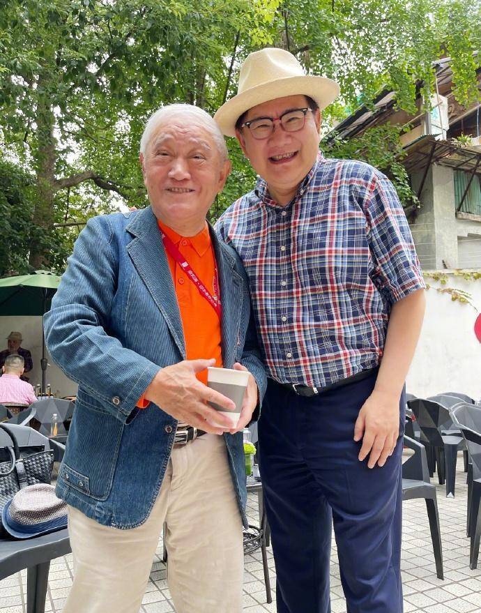 牛犇,向梅,达式常,朱曼芳等名家最新现身,上影艺术家重阳敬老_孙道临