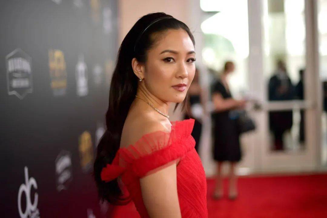 爆红美剧《初来乍到》女主吴恬敏遭制片人性骚扰_the_on_her