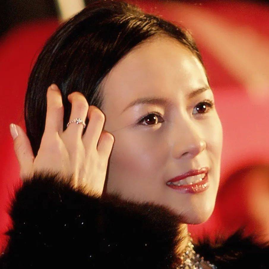 对自己狠的谋女郎——章子怡_经历_实力_高度