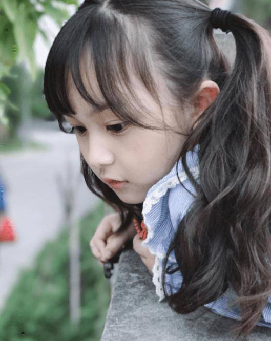 如今时隔五年,美到认不出_刘楚恬_年纪_孩子