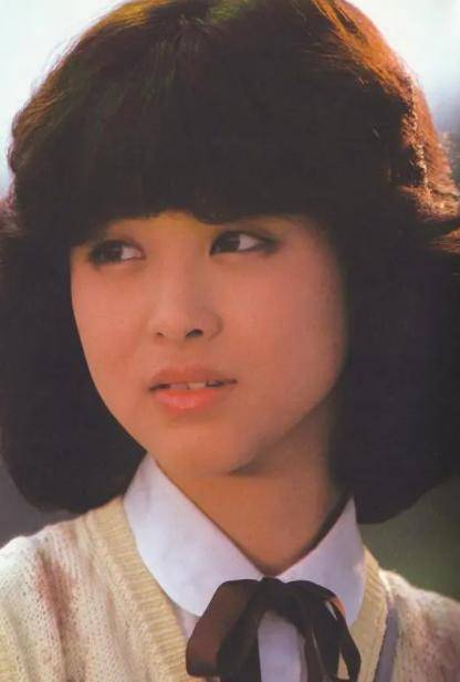 于是在1997年,松田圣子和神田正辉的这段郎才女貌的婚姻,终究是走到了