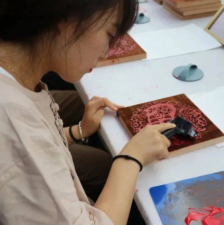 文明视角 | 来东夷小镇活字印刷体验馆,做“当代毕昇”_文化_日照_传承