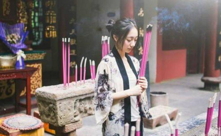 中国最“讲究”的寺庙，不要门票和斋饭钱，却对女游客有这种要求