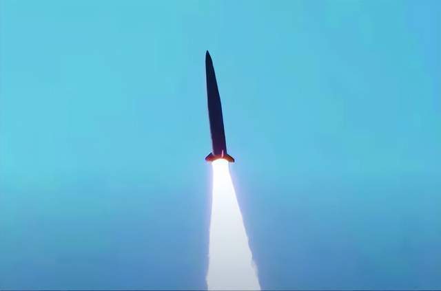韩国试射“怪物导弹”：10枚堪比核武器，射程覆盖周边邻国