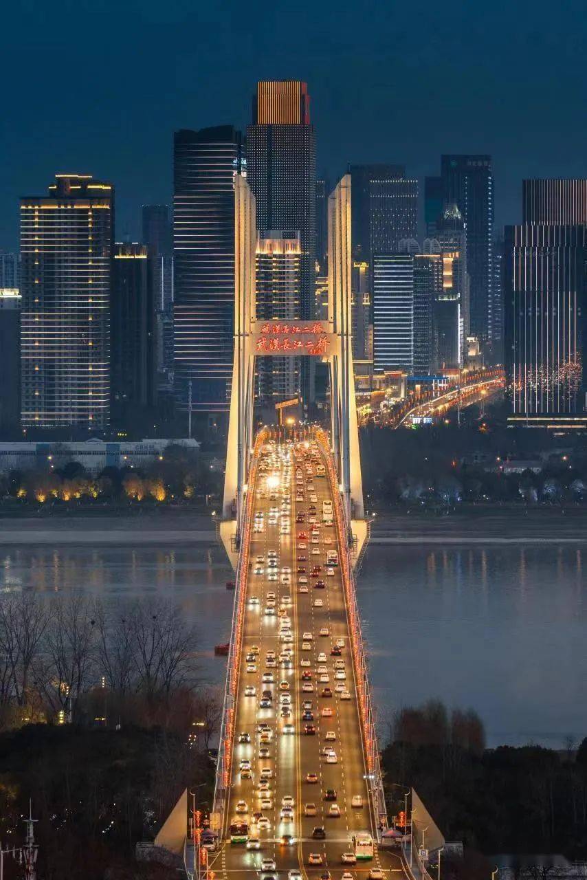 人世游绿道,湖光山色清幽处而山木葱茏水光潋滟的江夏不仅是水泥丛林