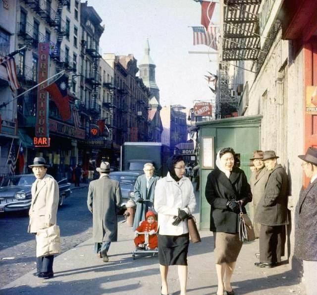 60年代纽约唐人街欢庆春节盛况韩国人越南人也跟着一起庆祝