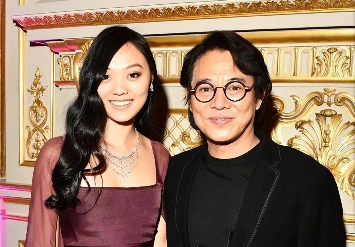 李连杰的4个女儿有多大差距?