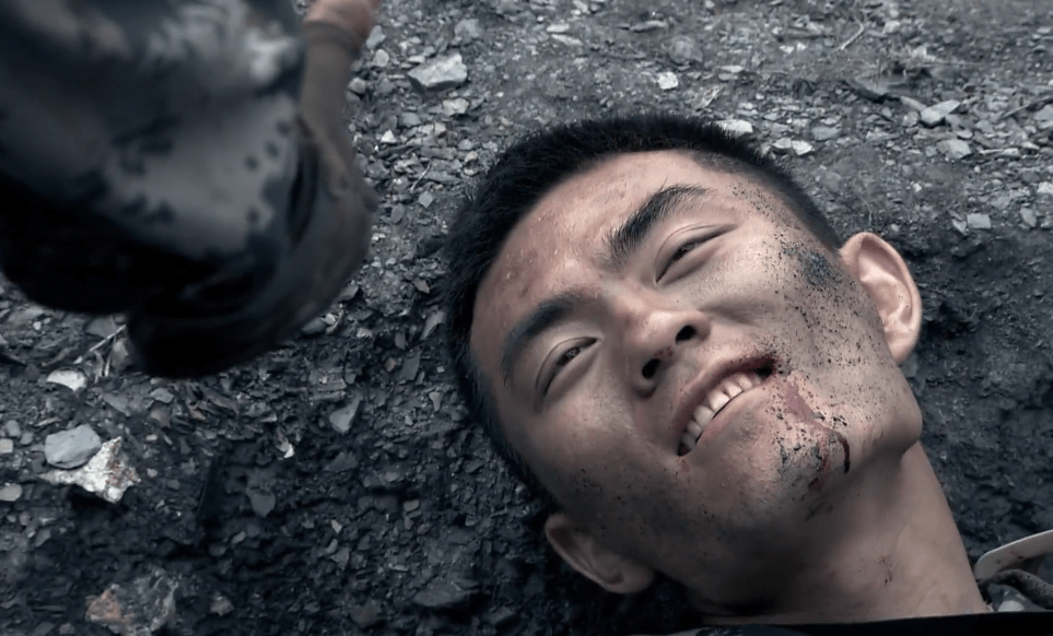 听故事,悟人生～第一集:倒下的战士__向中尉_士兵_战壕