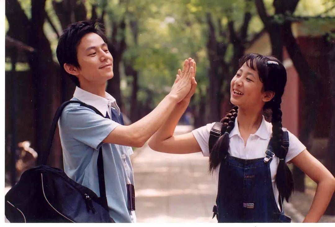 1女生日记而作为快乐家族的扛把子何炅,当之无愧的"烂片之王".