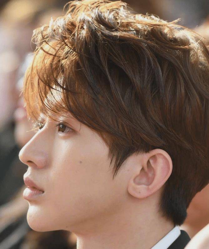 蔡徐坤的颜值到底有多优越?