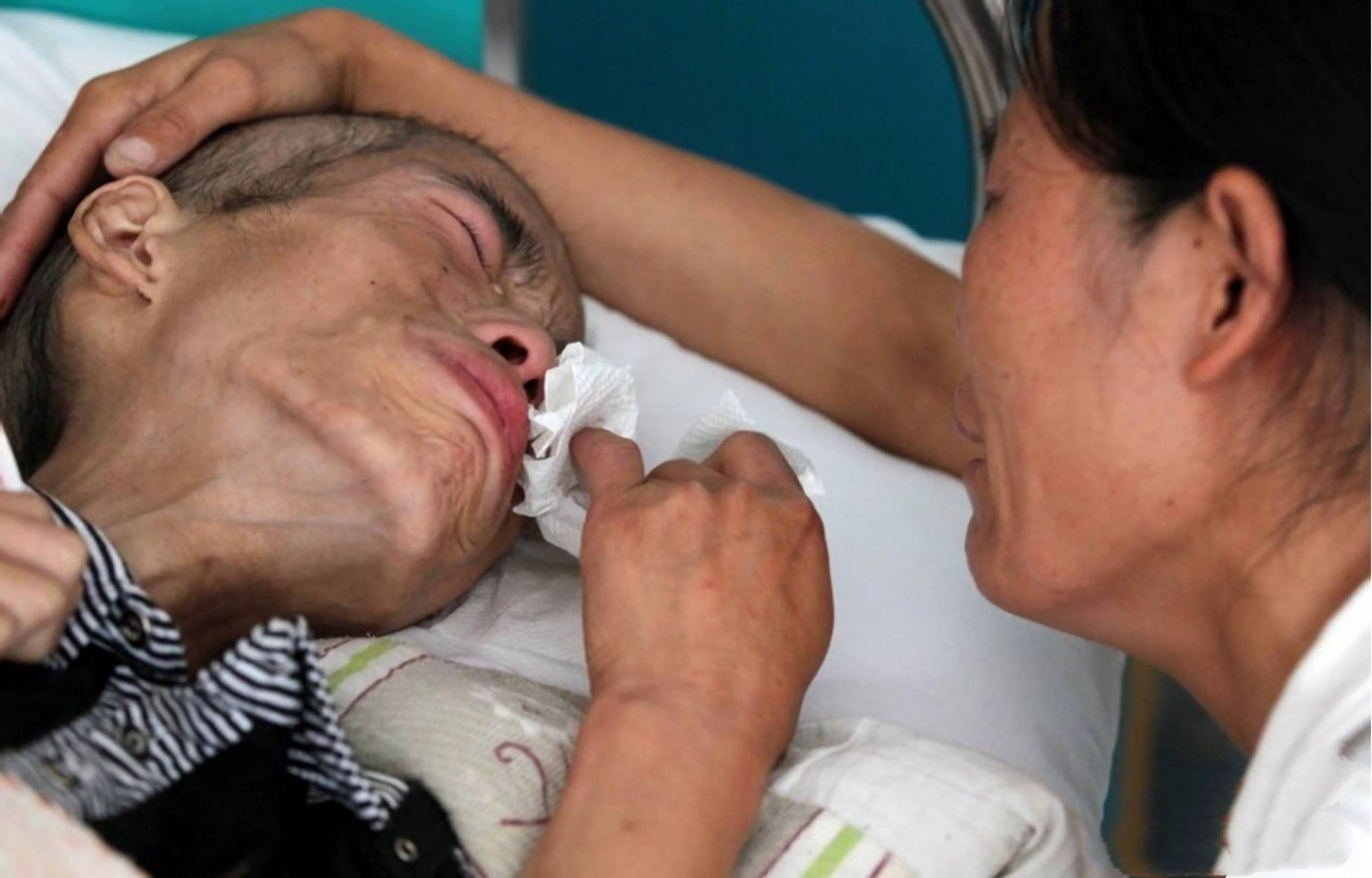 别忽视,可能错过最后想传达的信息_病人_外公_谵妄