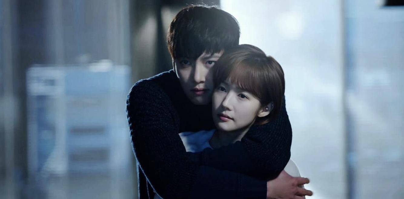 healer本身就是治愈者的意思,愿我们都成为虽有伤痛,却不失温暖的人.