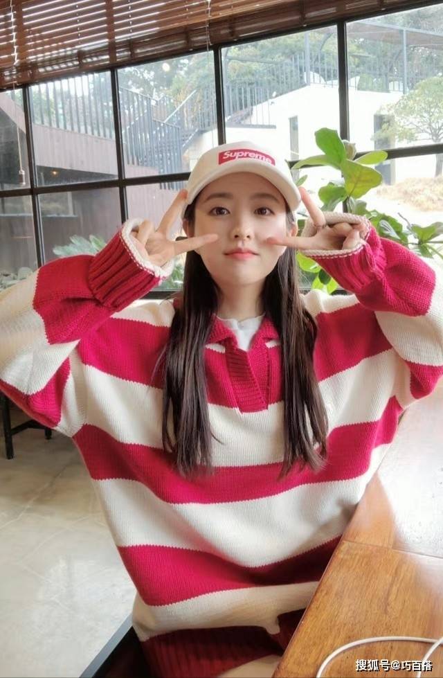 32岁的朴宝英又乖又嫩!