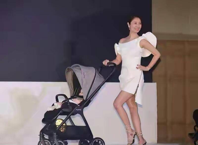 44岁林心如也发福?