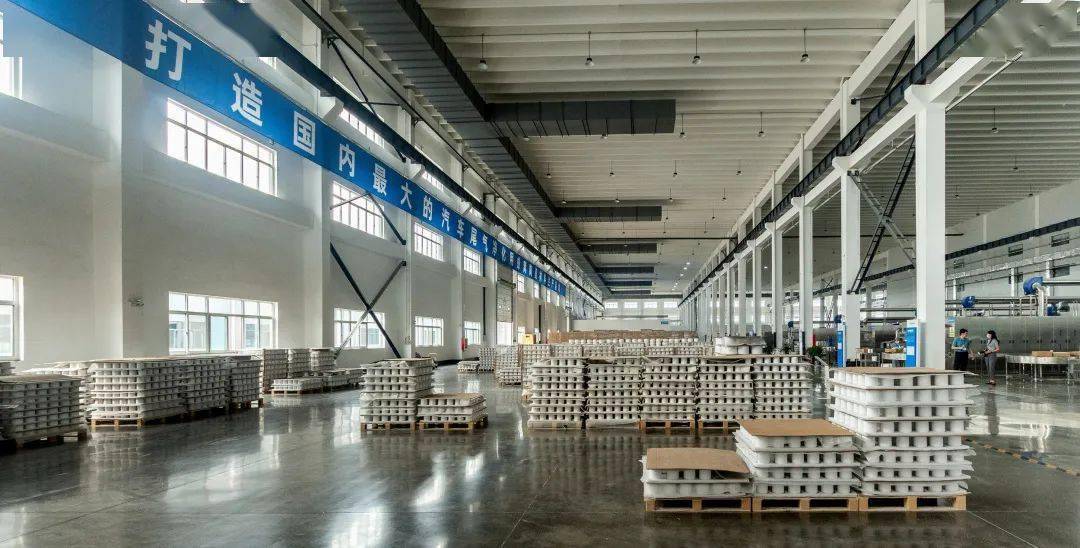 山东 建材科技有限公司 佛山VS淄博 一片瓷砖的南北对话