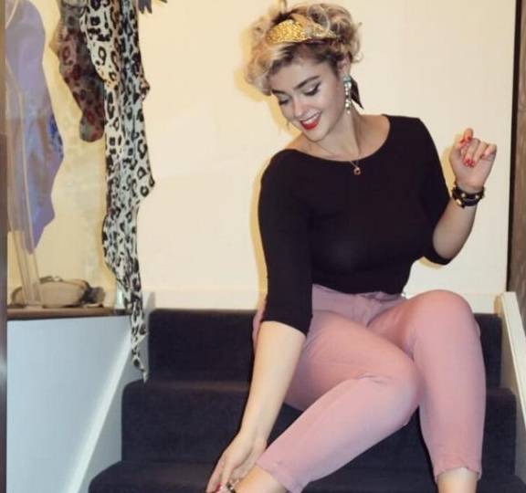 今天小编要讲的这位她是来自澳大利亚的斯汀芙,体重170斤的她,给人的