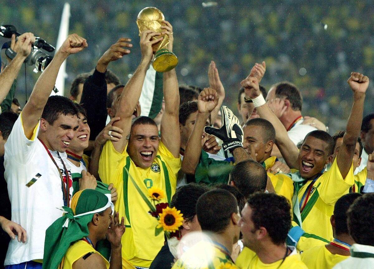 原创 最经典的巴西队,必须是2002年的巴西,那是最佳的世界杯冠军队伍