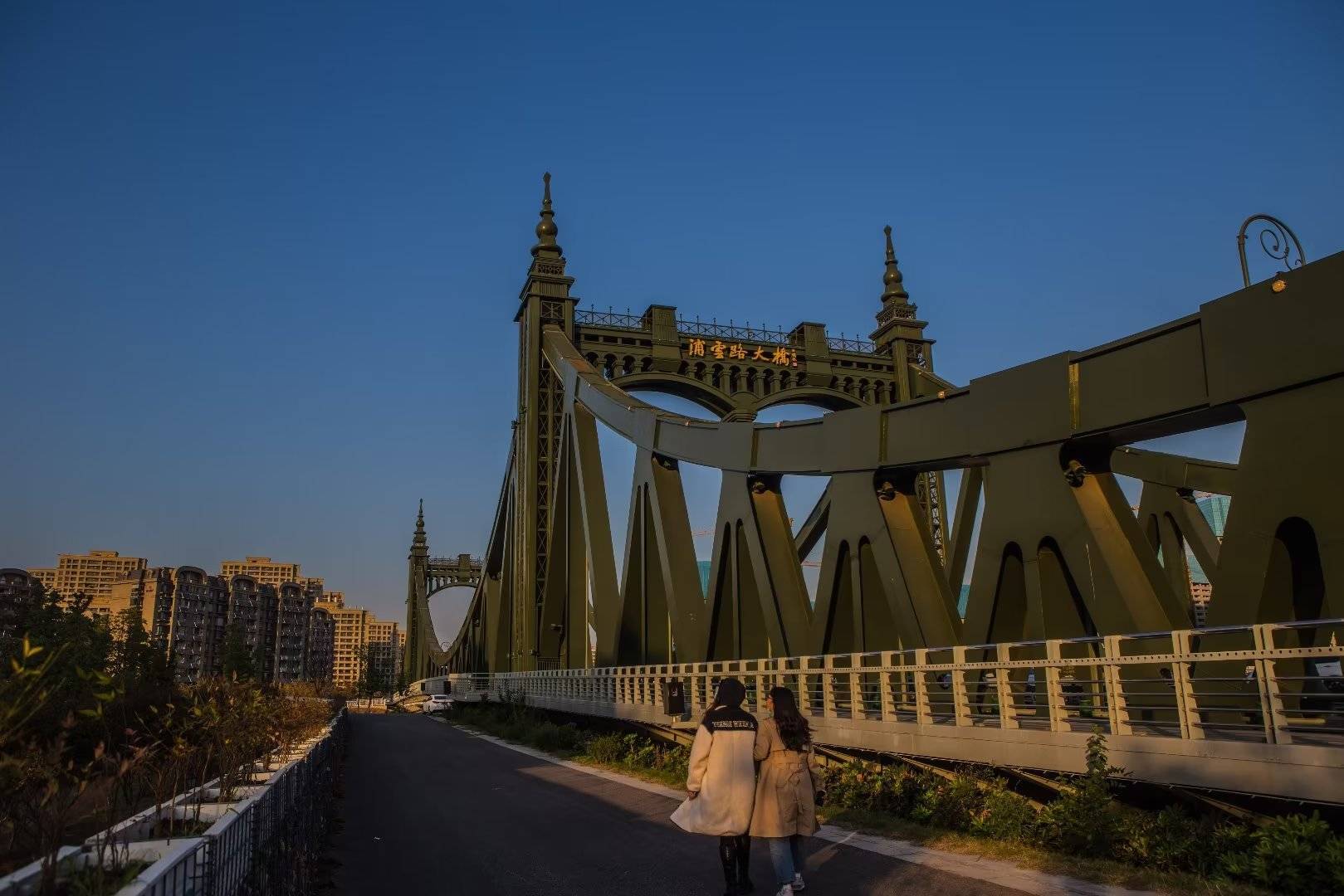 南京浦口:网红浦云路大桥,复古秒回19世纪工业感_英伦_白天_风格