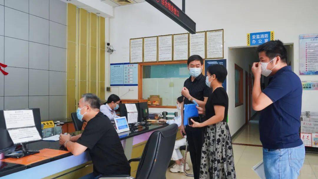 近期,张槎街道在25个村(社区)党群服务中心政务服务大厅综合窗口部署"