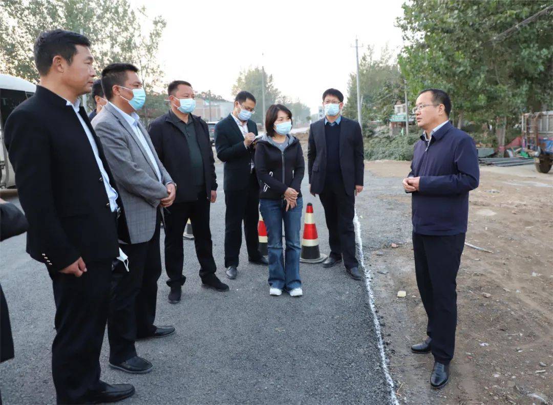 淮阳区委书记张建党带队调研疫情防控和乡镇政府所在地改造提升工作