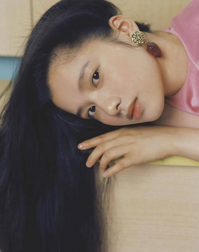 女友是素人,粉丝调侃:不用拍吻戏也能接吻了_张婧_女生_张一白